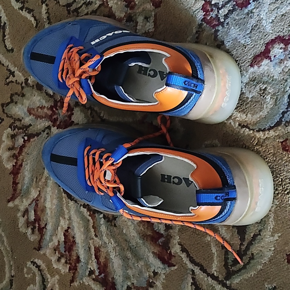 Sneaker